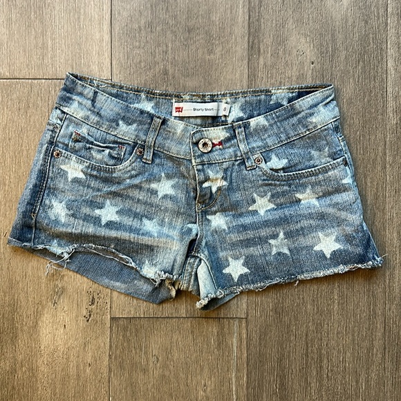 Levi's Pants - LEVI’S Shorty shorts